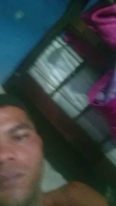 Opreto25 live cam on Cam4