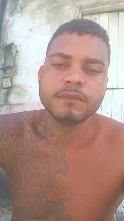 Opreto25 live cam on Cam4
