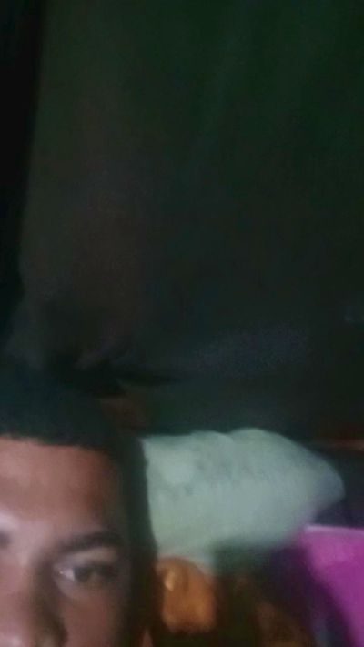 Opreto25 live cam on Cam4