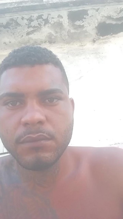 Opreto25 live cam on Cam4