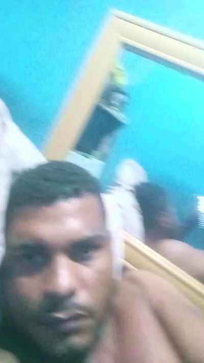 Opreto25 live cam on Cam4