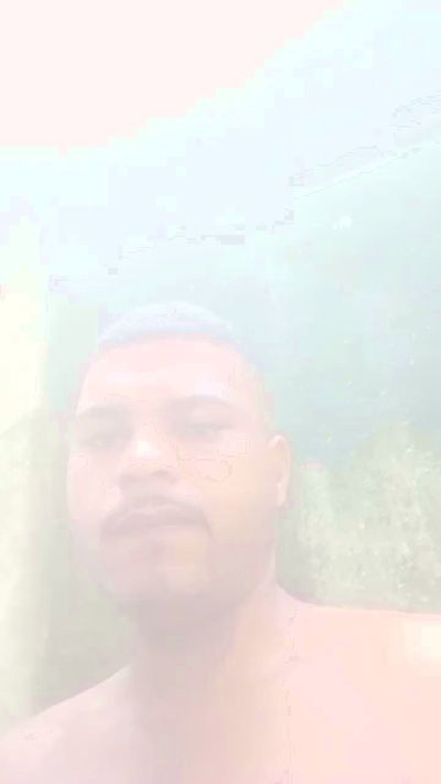Opreto25 live cam on Cam4