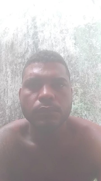 Opreto25 live cam on Cam4