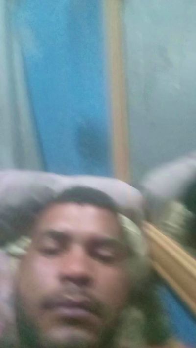 Opreto25 live cam on Cam4