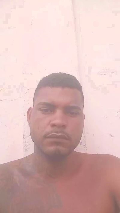 Opreto25 live cam on Cam4