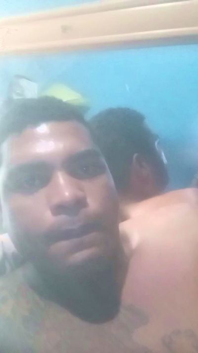 Opreto25 live cam on Cam4