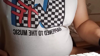 Oramio live cam on Cam4
