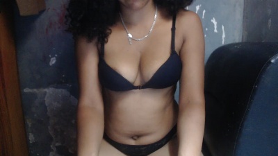 Oreliee4 live cam on Cam4