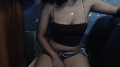 Oreliee4 live cam on Cam4