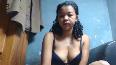 Oreliee4 live cam on Cam4