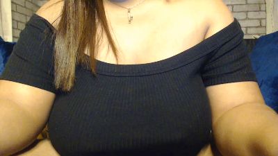 Oriane22 live cam on Cam4