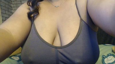 Oriane22 live cam on Cam4