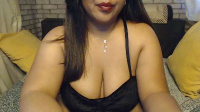 Oriane22 live cam on Cam4