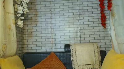 Oriane22 live cam on Cam4