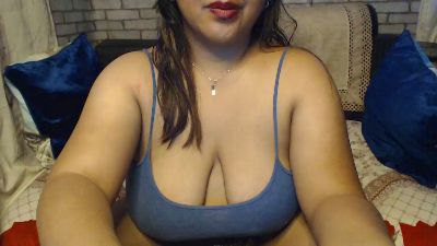 Oriane22 live cam on Cam4
