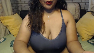 Oriane22 live cam on Cam4