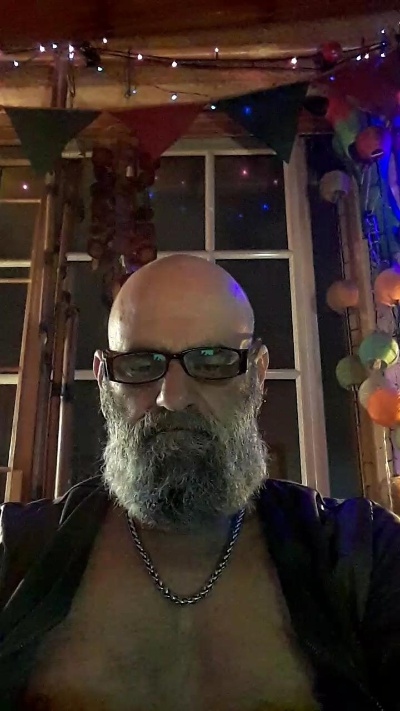 Orlandozsur_ live cam on Cam4