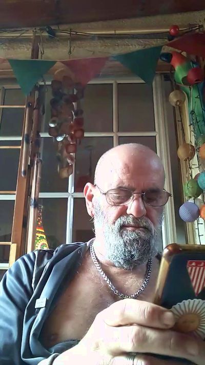 Orlandozsur_ live cam on Cam4