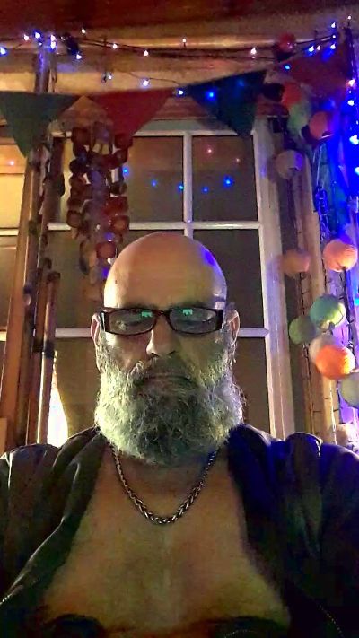 Orlandozsur_ live cam on Cam4