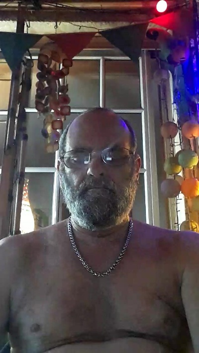 Orlandozsur_ live cam on Cam4