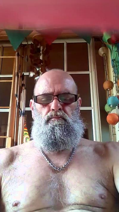 Orlandozsur_ live cam on Cam4