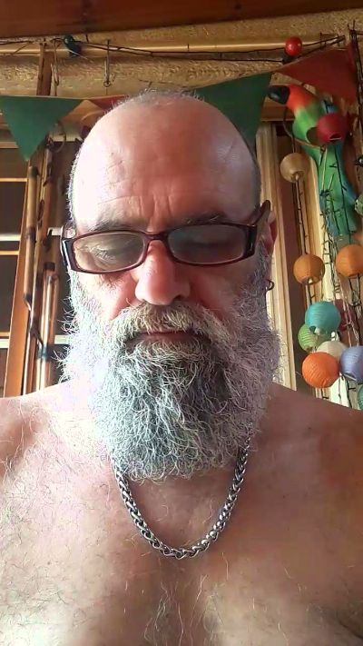 Orlandozsur_ live cam on Cam4