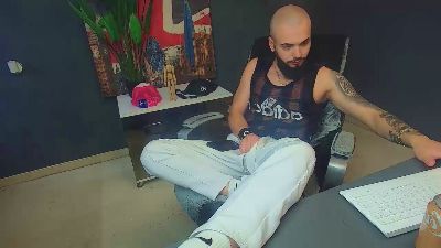 OscarWills live cam on Cam4