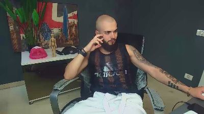 OscarWills live cam on Cam4