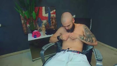 OscarWills live cam on Cam4