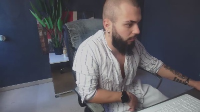 OscarWills live cam on Cam4
