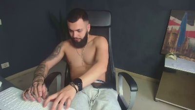 OscarWills live cam on Cam4
