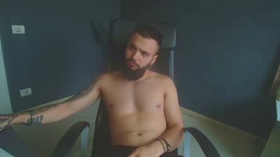 OscarWills live cam on Cam4