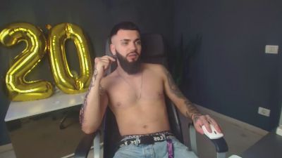 OscarWills live cam on Cam4