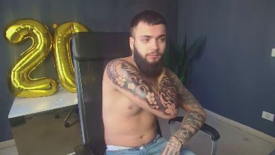OscarWills live cam on Cam4