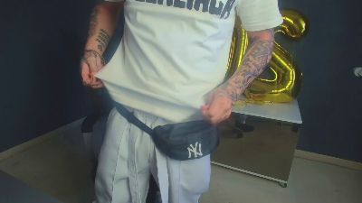 OscarWills live cam on Cam4