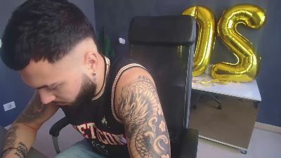 OscarWills live cam on Cam4