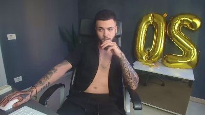 OscarWills live cam on Cam4