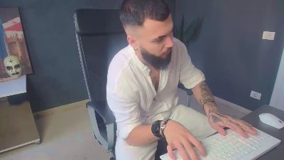 OscarWills live cam on Cam4