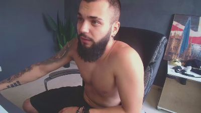 OscarWills live cam on Cam4