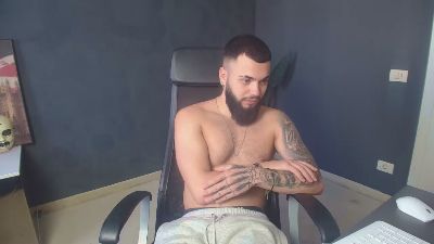 OscarWills live cam on Cam4
