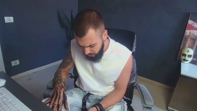 OscarWills live cam on Cam4