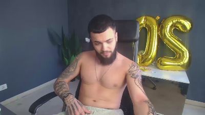 OscarWills live cam on Cam4