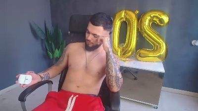 OscarWills live cam on Cam4