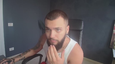 OscarWills live cam on Cam4