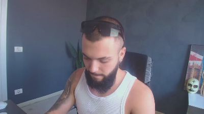 OscarWills live cam on Cam4