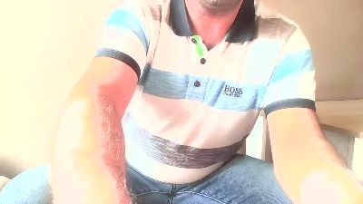 Oscarr5 live cam on Cam4
