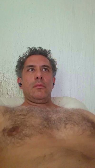 Oscarsd69 live cam on Cam4