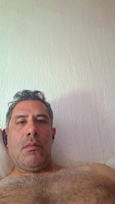 Oscarsd69 live cam on Cam4