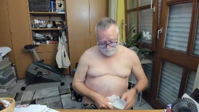Ost_Muenchen live cam on Cam4