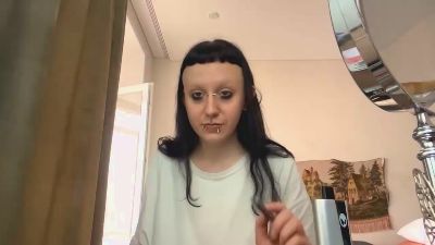 OteliaLeban live cam on Cam4